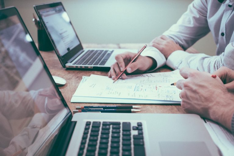 WHO PAYS YOUR MORTGAGE BROKER? NOT YOU!